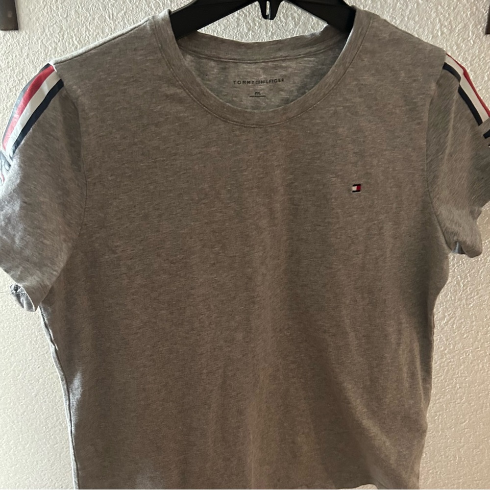 Tommy Hilfiger Heather Gray Tee with Logo